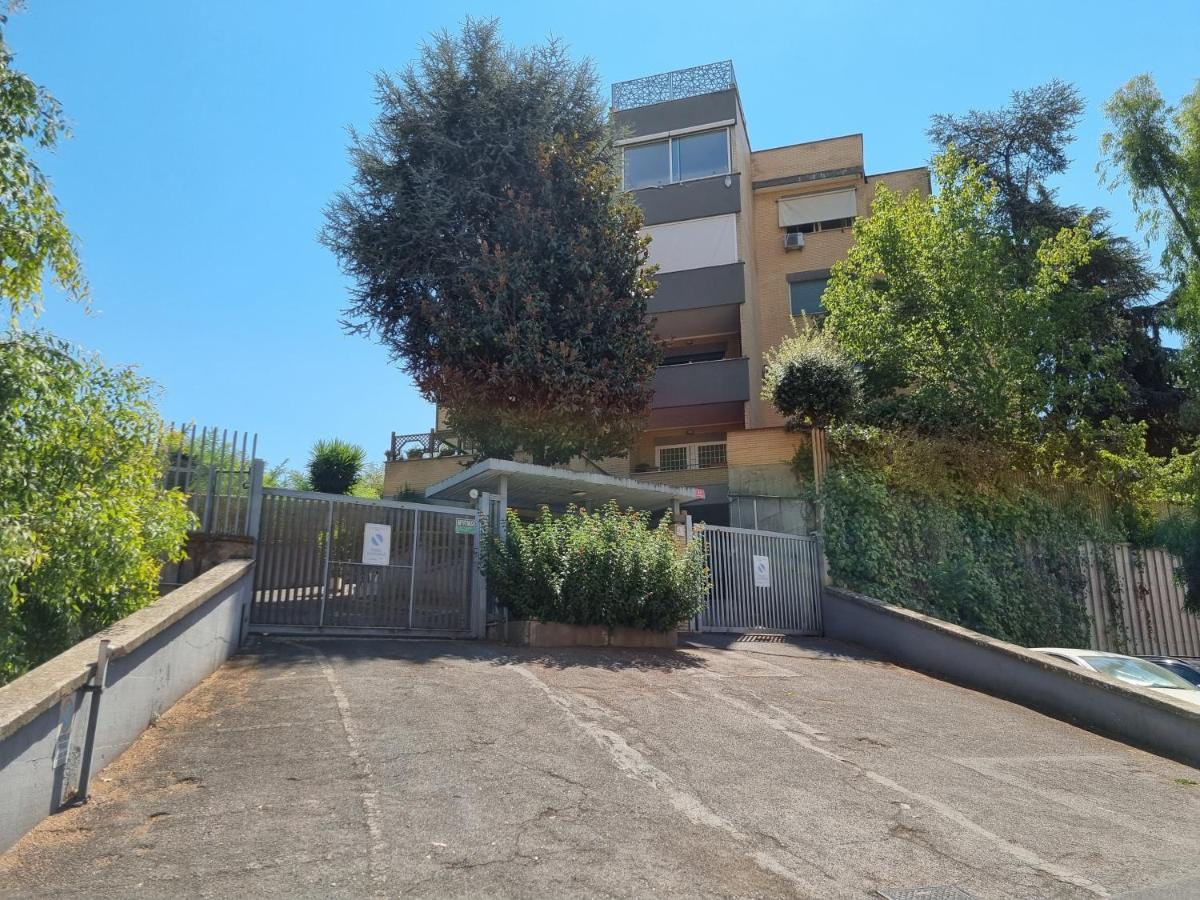 San Pietro Station Apartment Рим Екстериор снимка